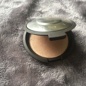 Becca highlighter